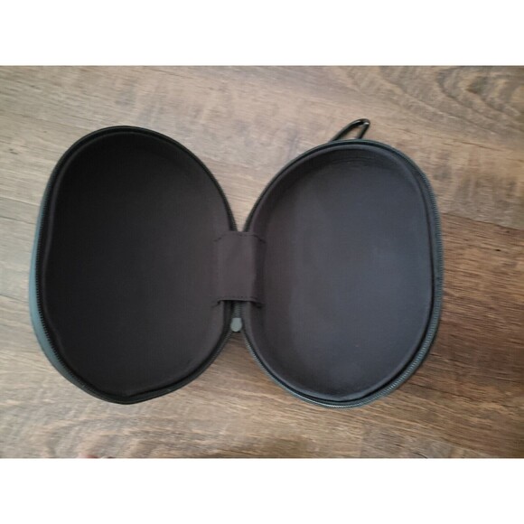 Beats Headphone Zipper Case - Picture 2 of 3